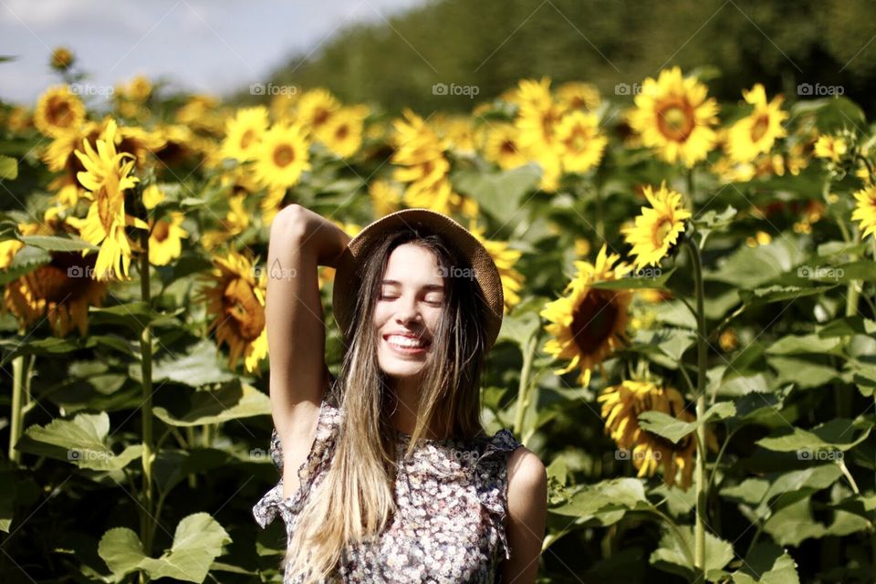 girl with sunflowers