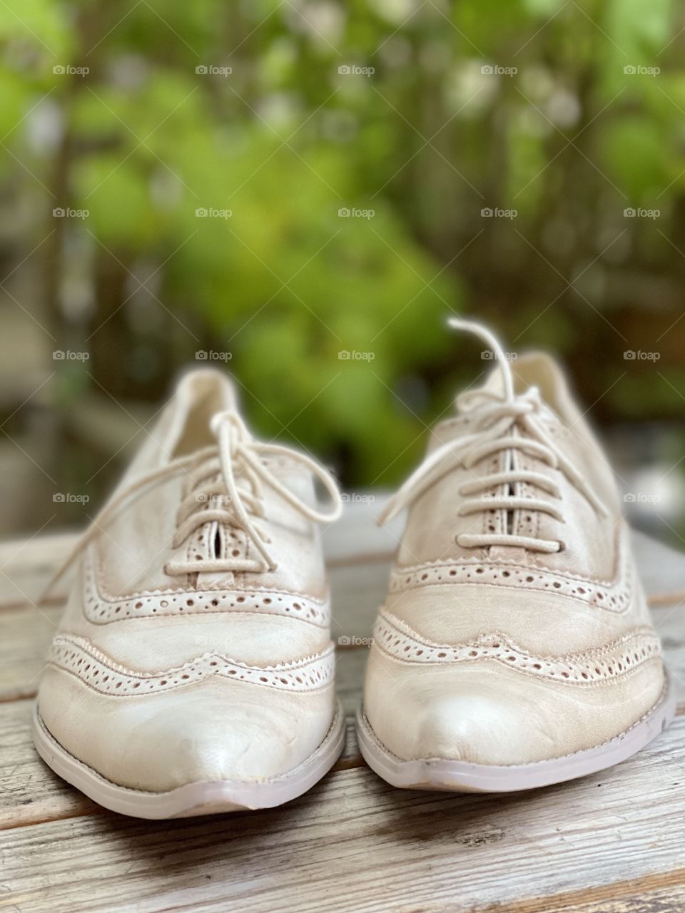 Cool Rockabilly dancing shoes with brogue pattern