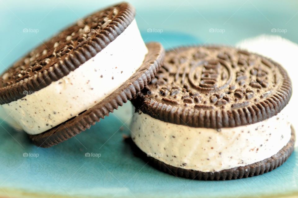 Ice cream sandwich