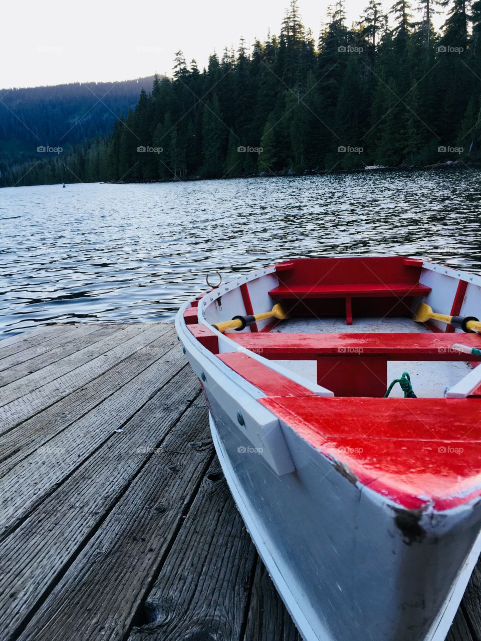 A restful red rowboat 