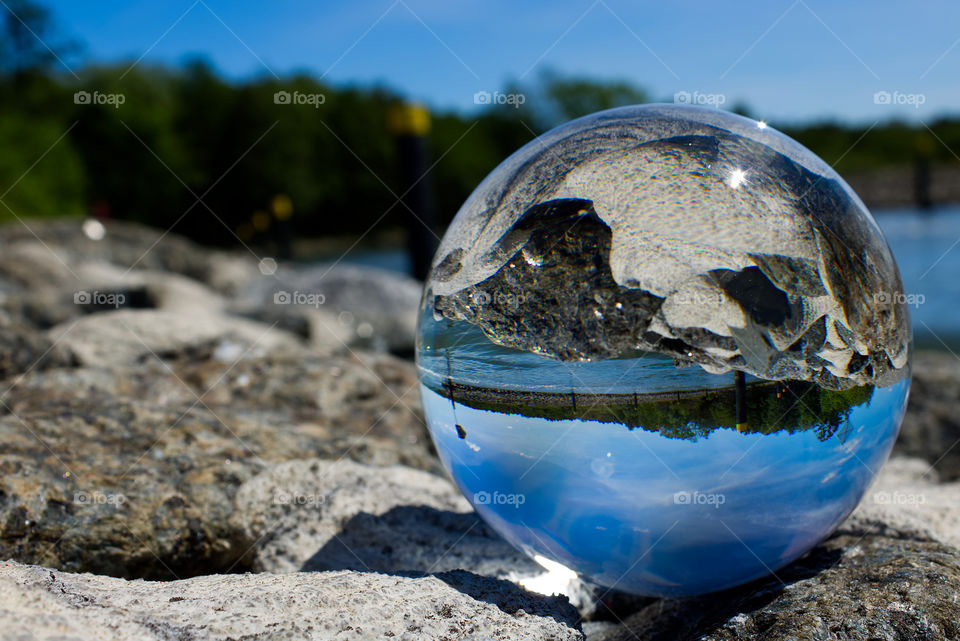 Lensball Foto im Kanal