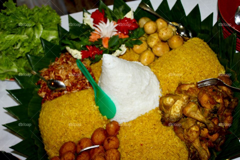 Tumpeng is traditional Indonesian food 🥘 