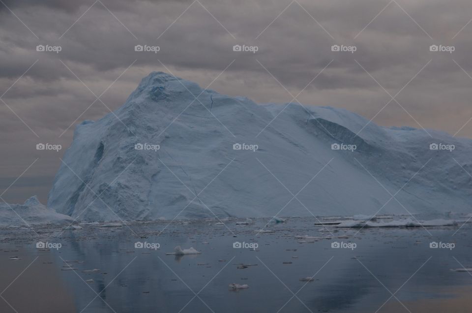 Midnight Sun Sailing Greenland