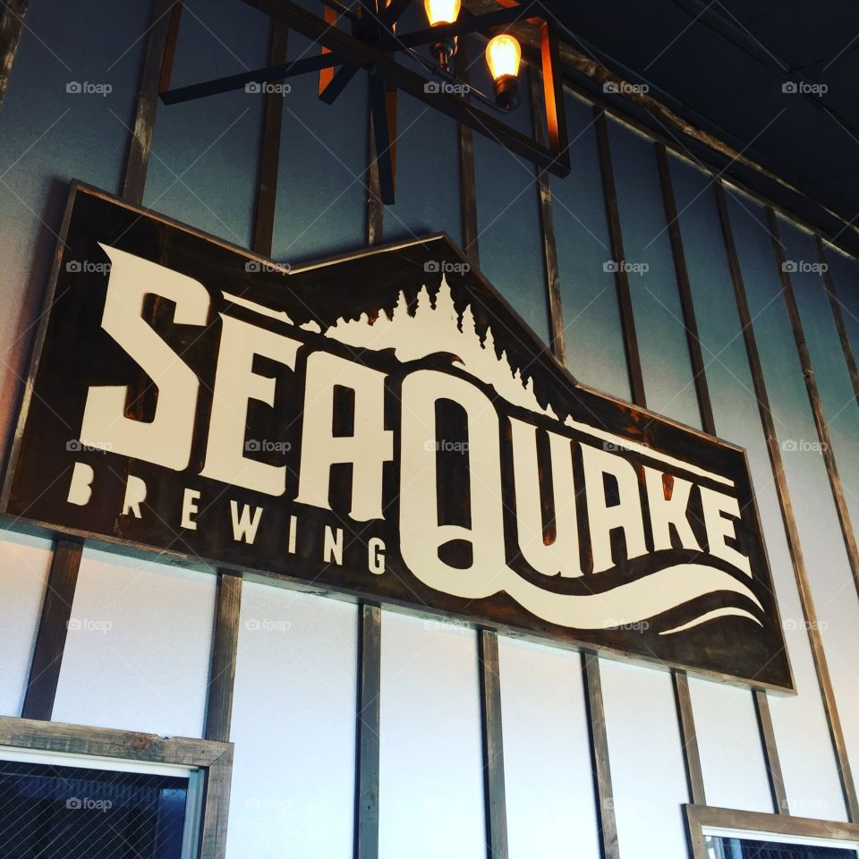 Sea Quake Brewery and Restaurant 