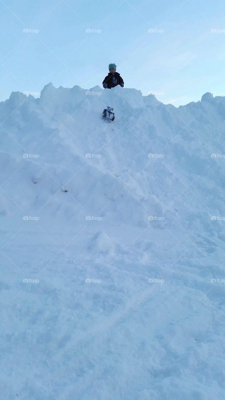 Of course you can run the RC car on snow!