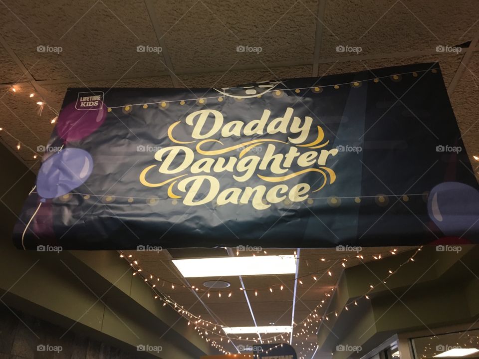 Daddy daughter dance