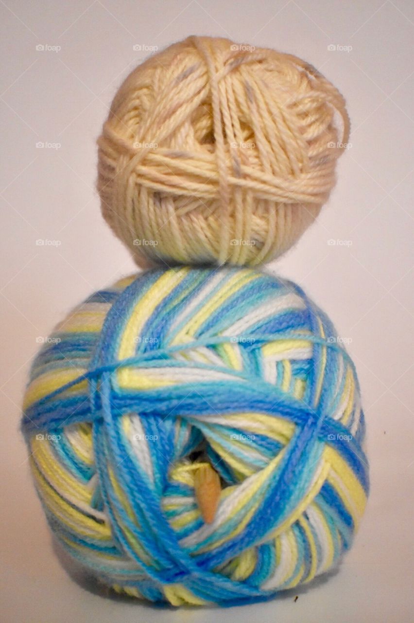 Knitting yarn