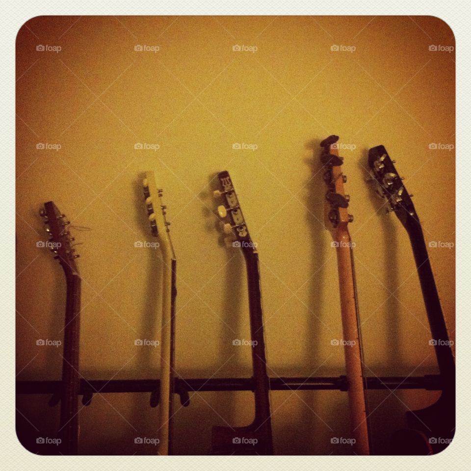 5 guitar head sticks of various types 