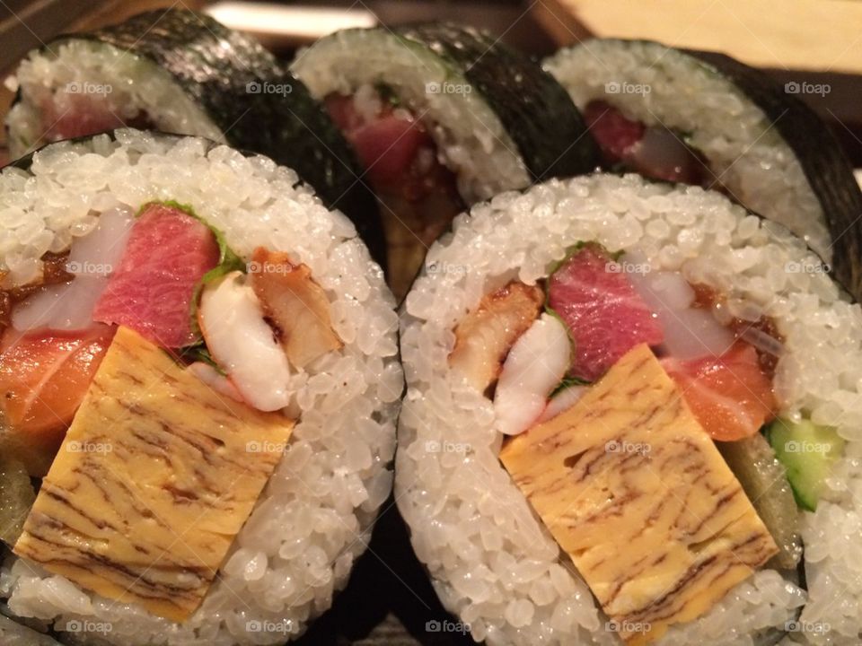 Sushi rolllll
