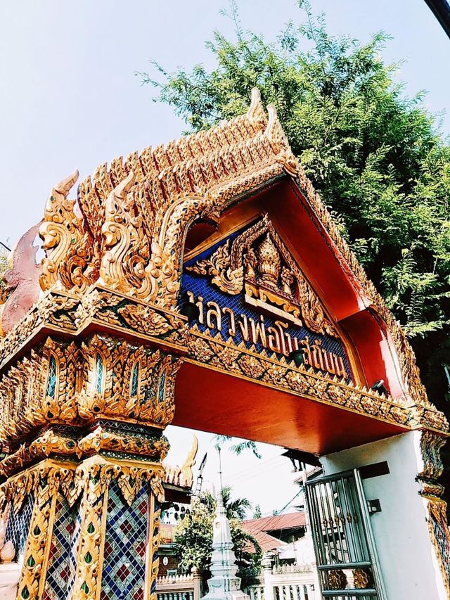 Entrance door of Thai temple.