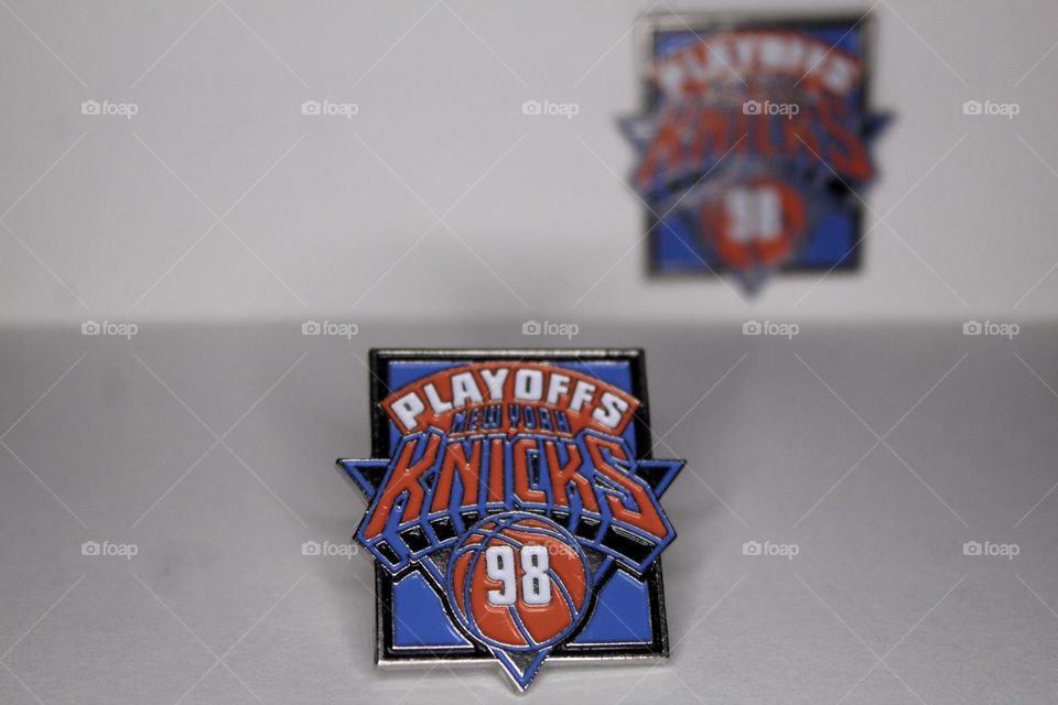 New York Knicks pin 