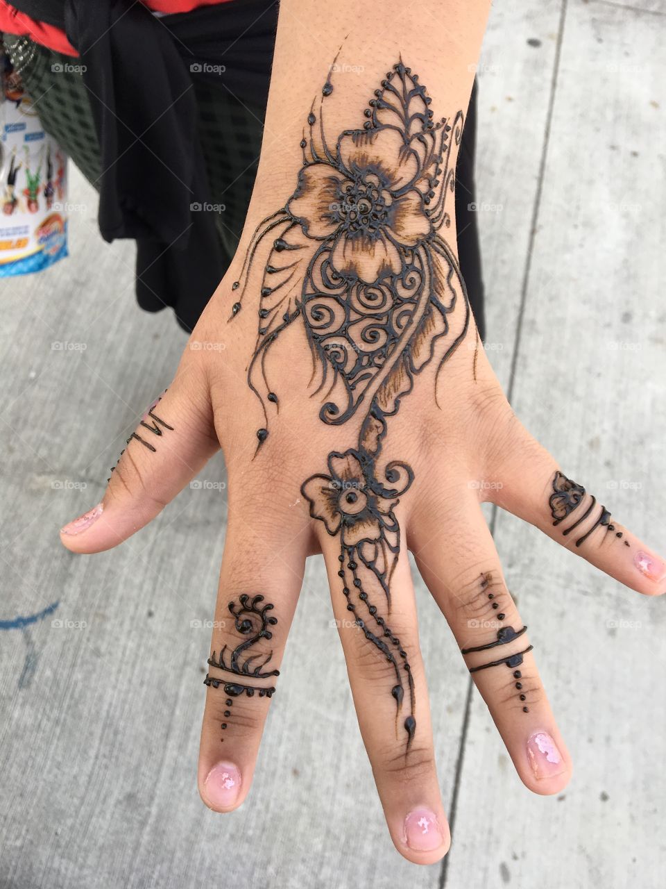 Henna design 