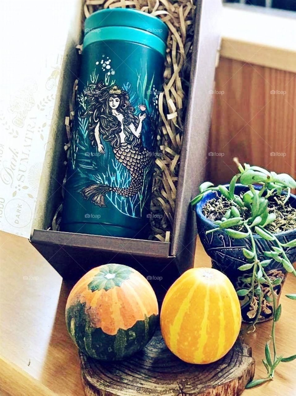 Corner Set Attraction