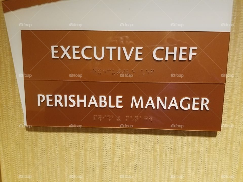Oops! Will the manager perish?