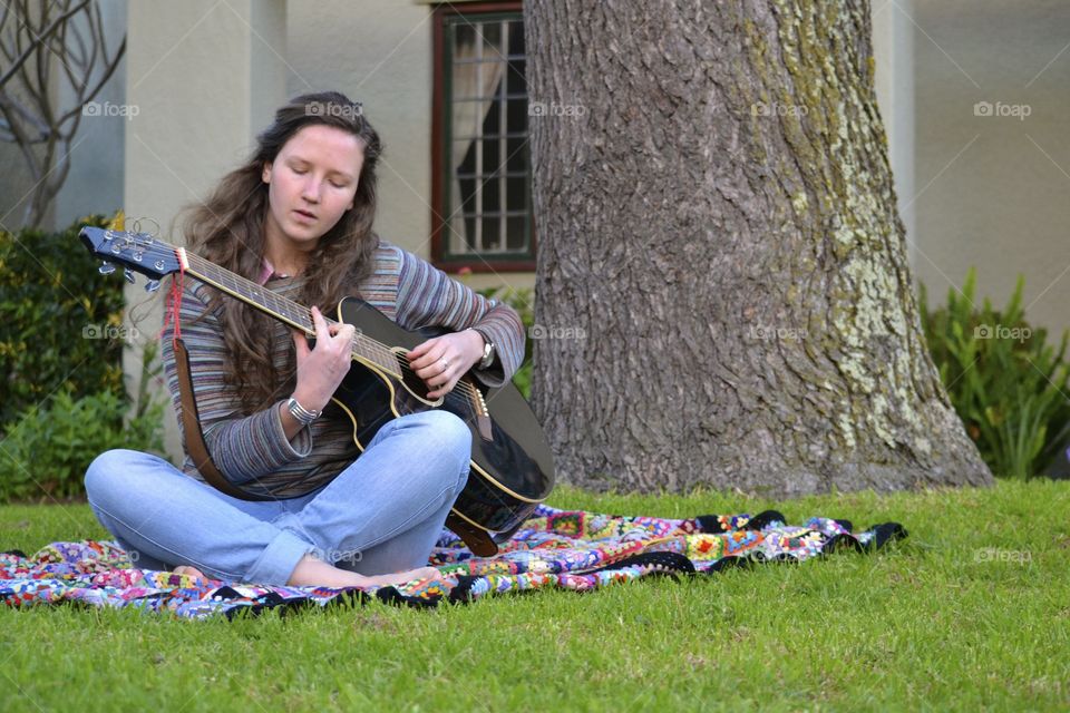 Guitar picnic