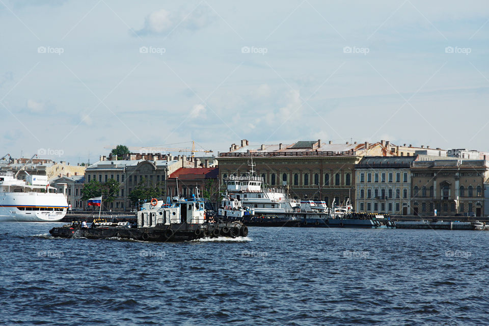 River in the city 