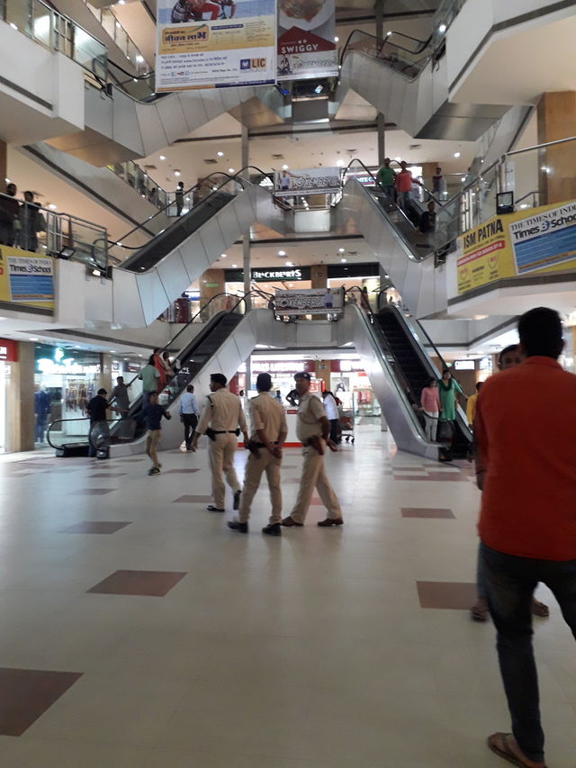 interior design of mall
