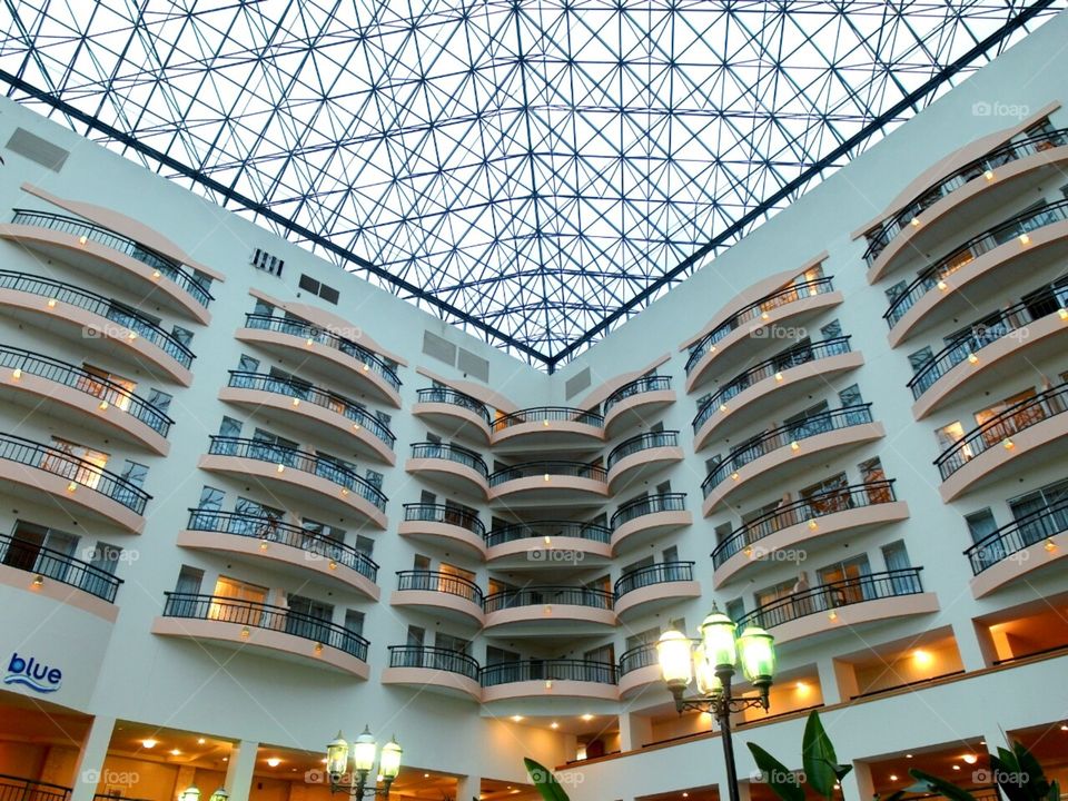 Hotel Atrium. Savannah, GA Marriott