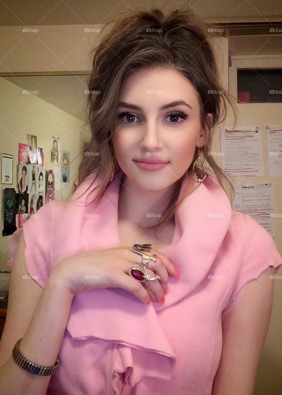 The hand positioning is hilarious in this