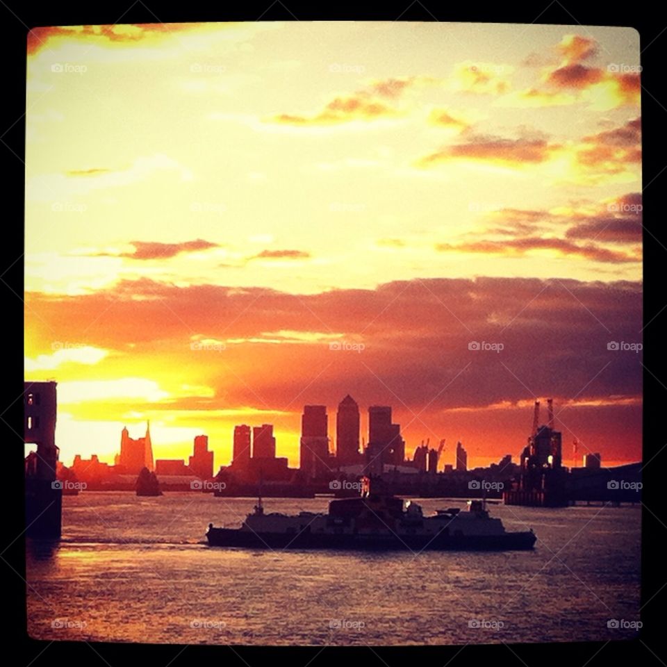 Sunset on Thames