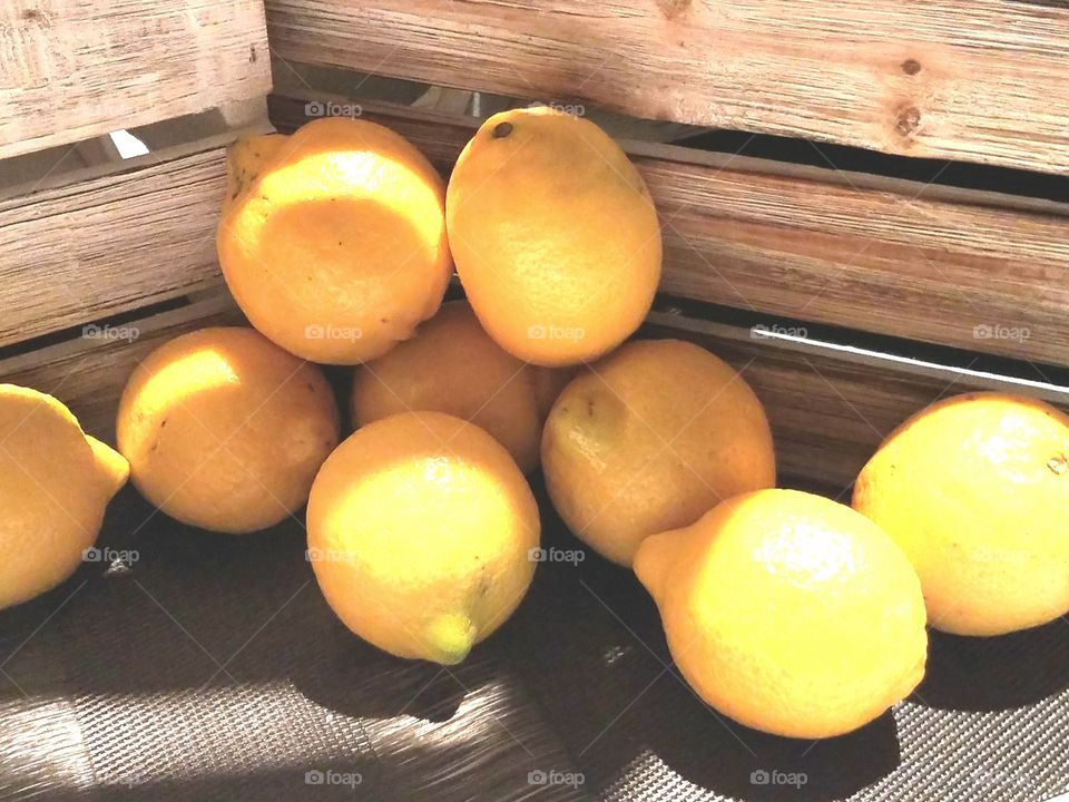 Lemons in Shadows