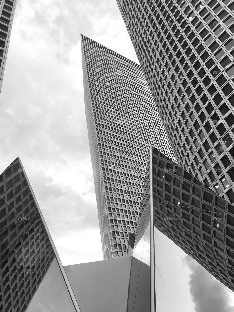 Architecture in b&w 