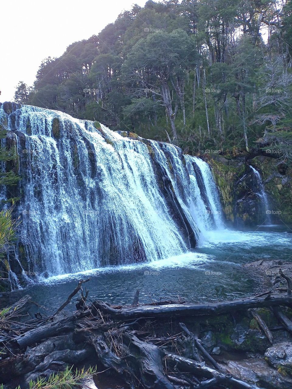 cascada natural de la Patagonia