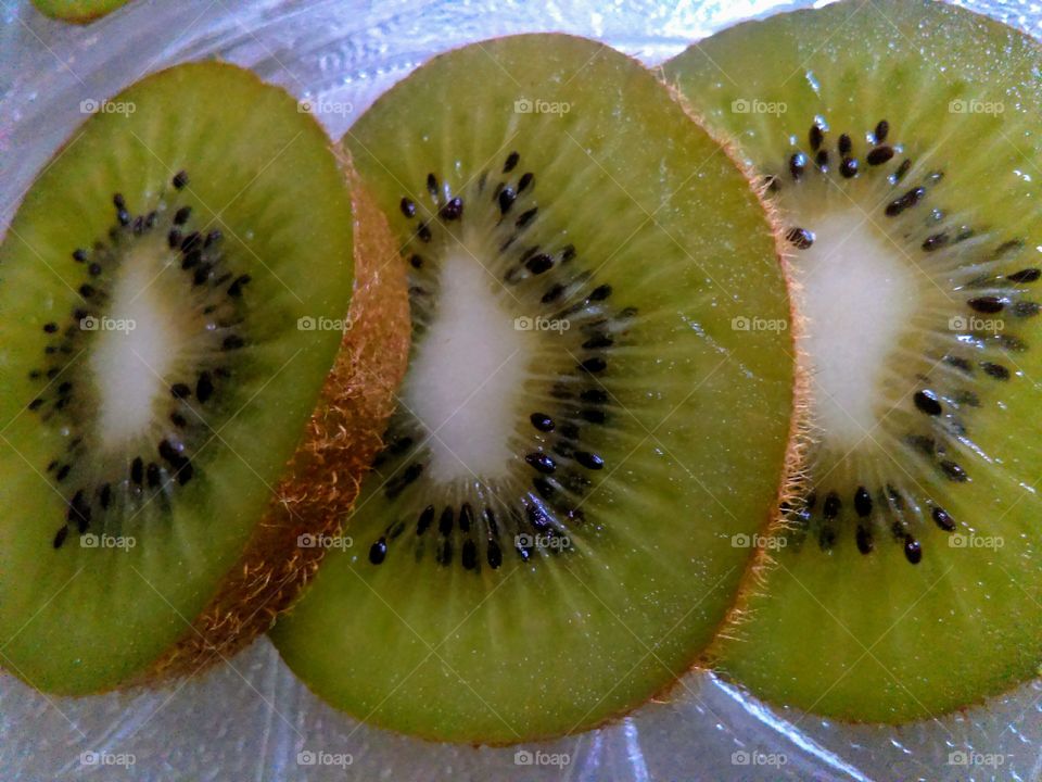 Sliced Kiwi