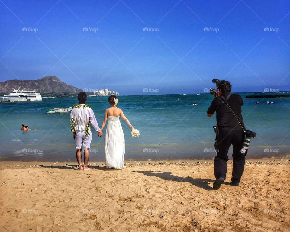 Waikiki wedding picture