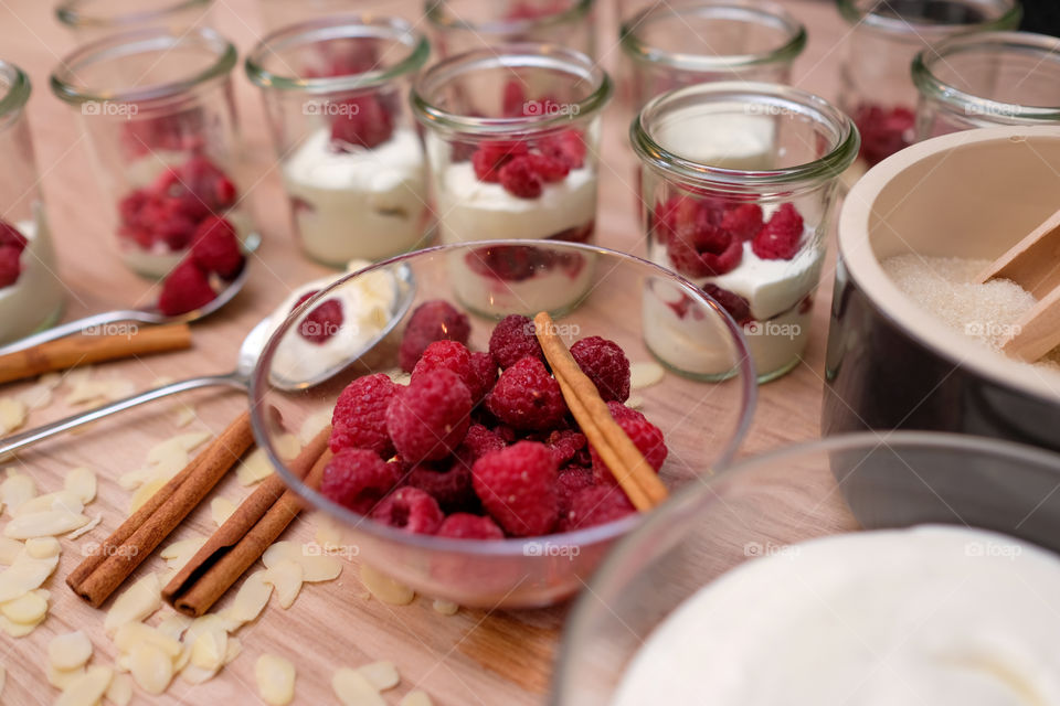 preparation of a delicious raspberry dessert