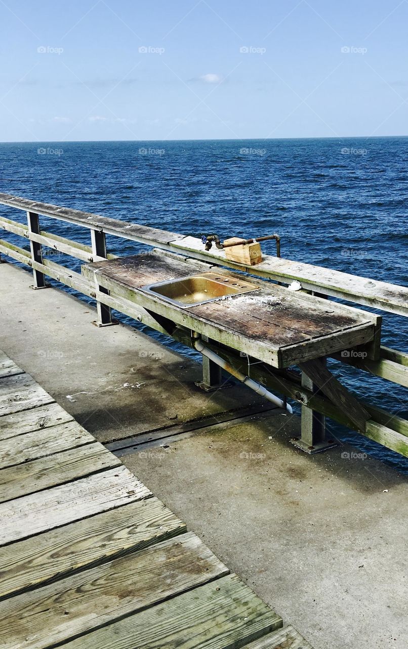 Fishing pier at Chesapeake bridge, with great view 