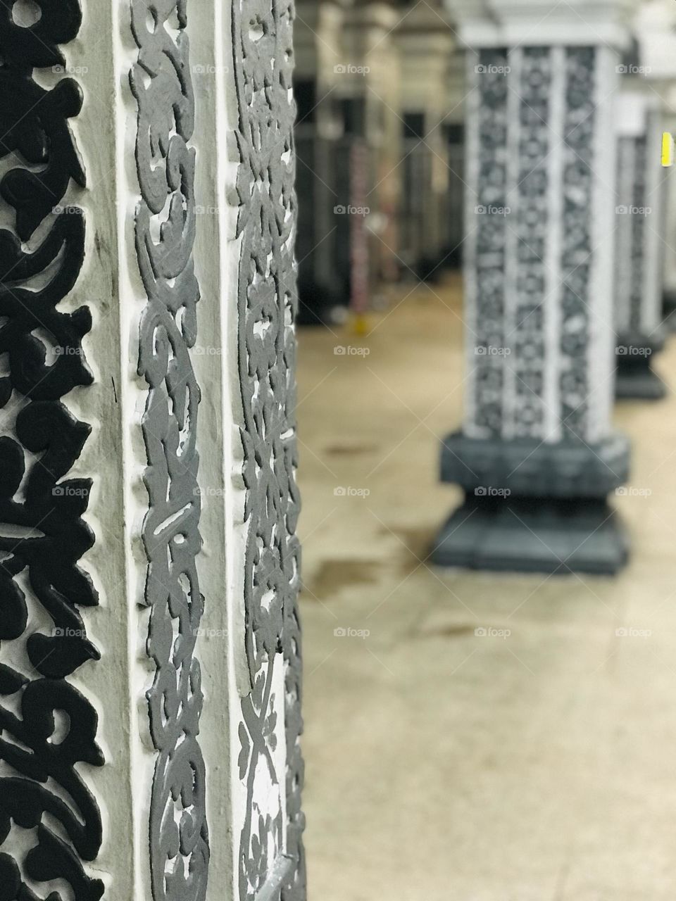 Multiverse poles inside the temple with great architecture 😄