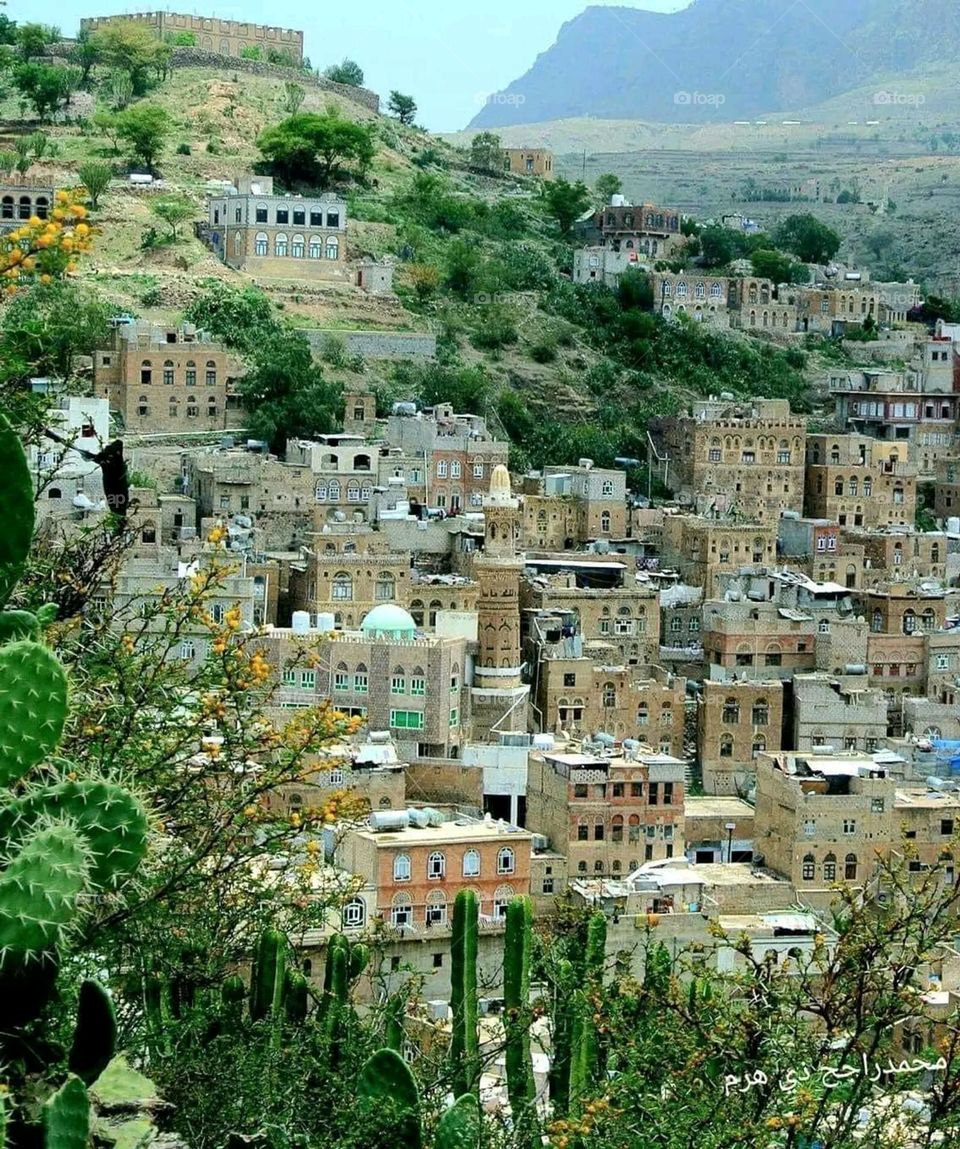 Glory be to God, the magnificent and picturesque view and the natural green trees are a view that is nothing more wonderful than it