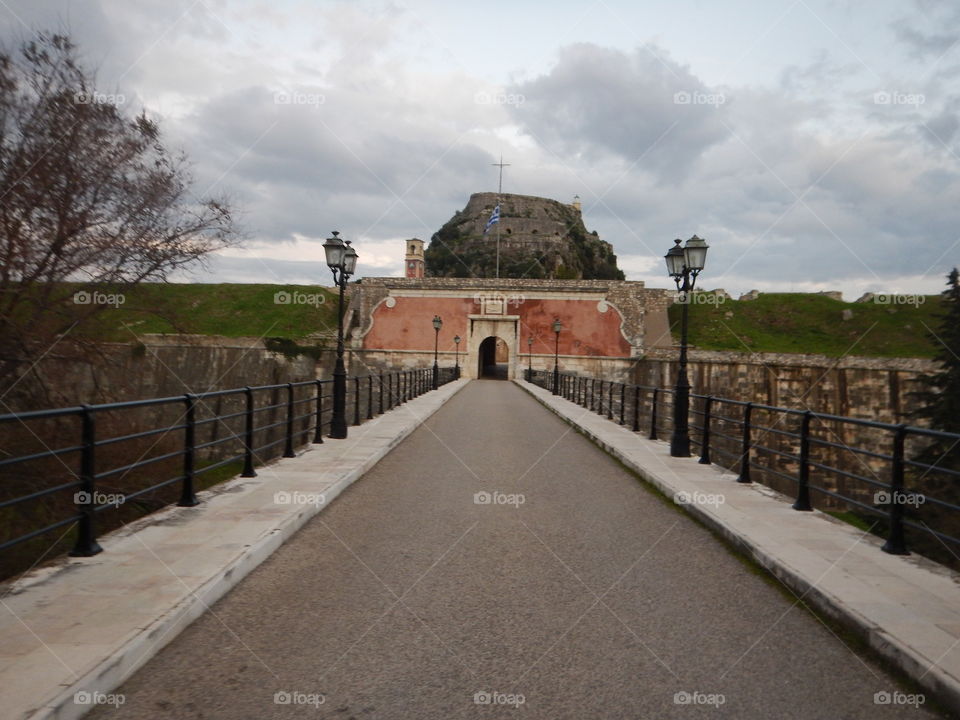 Walkway to castles 