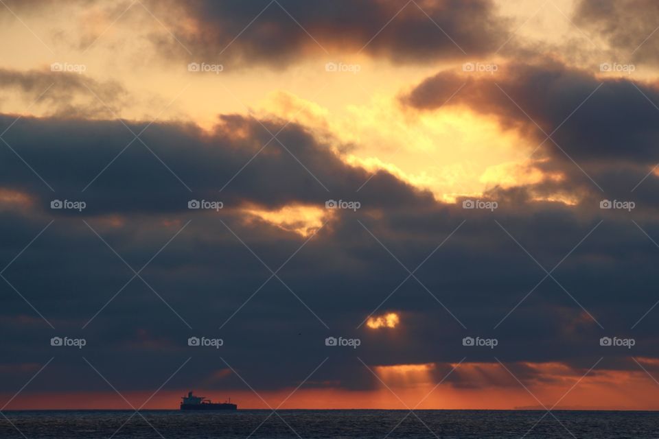 Illuminating Sun Rays 