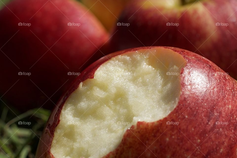 Macro of an apple
