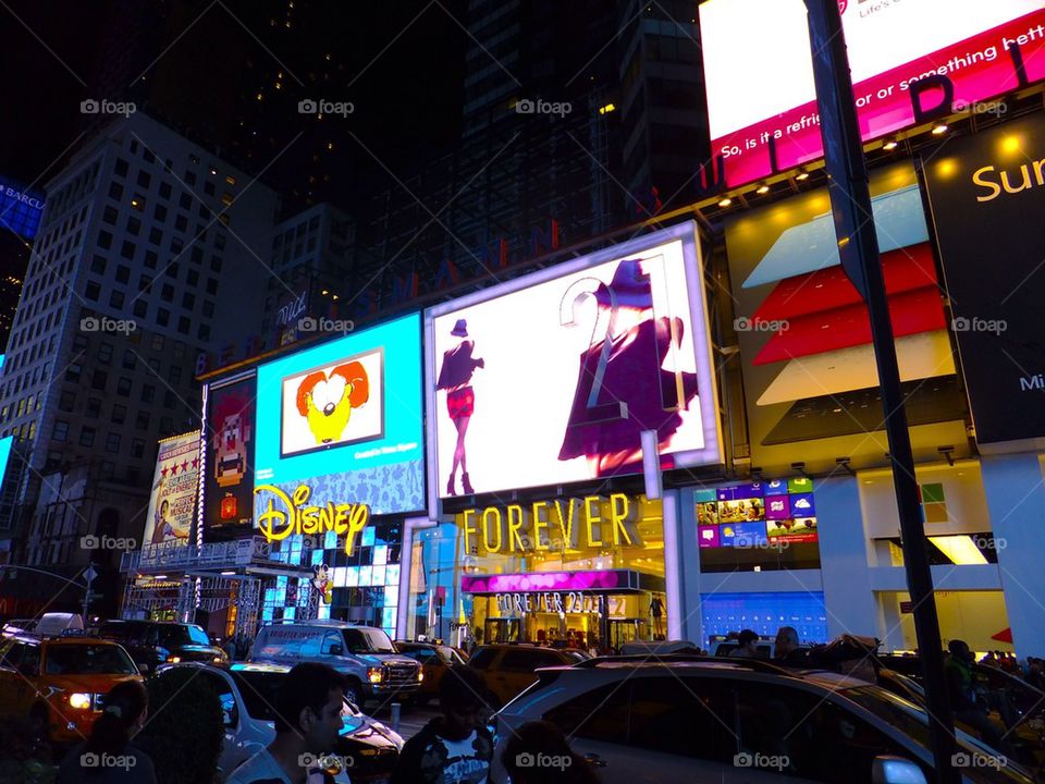 NEW YORK CITY TIMES SQUARE SHOPS ON BROADWAY