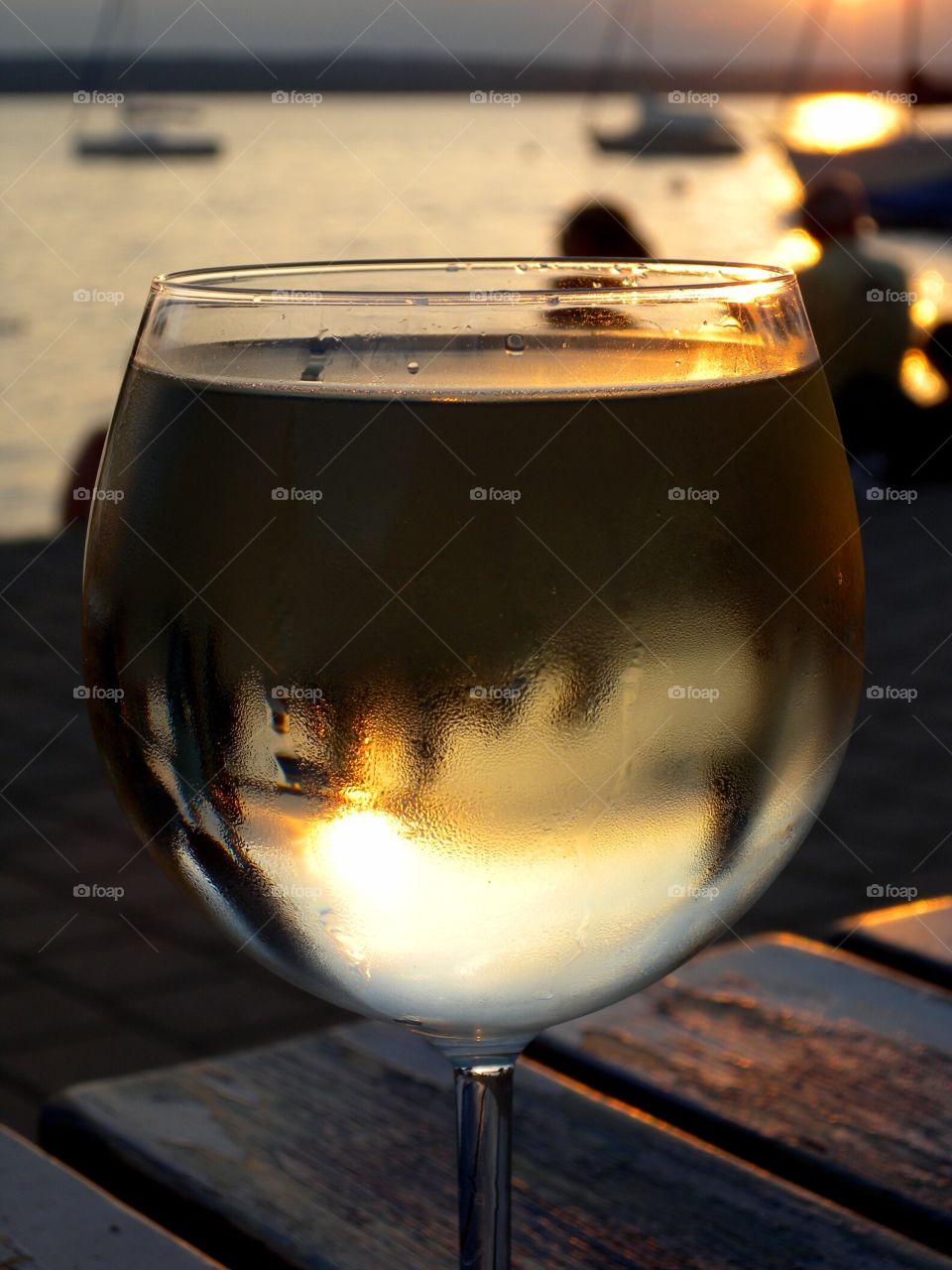 glass of wine in the evening
Glas Wein am Abend