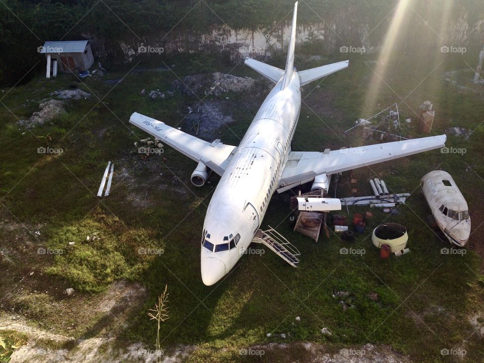 Abandoned plane