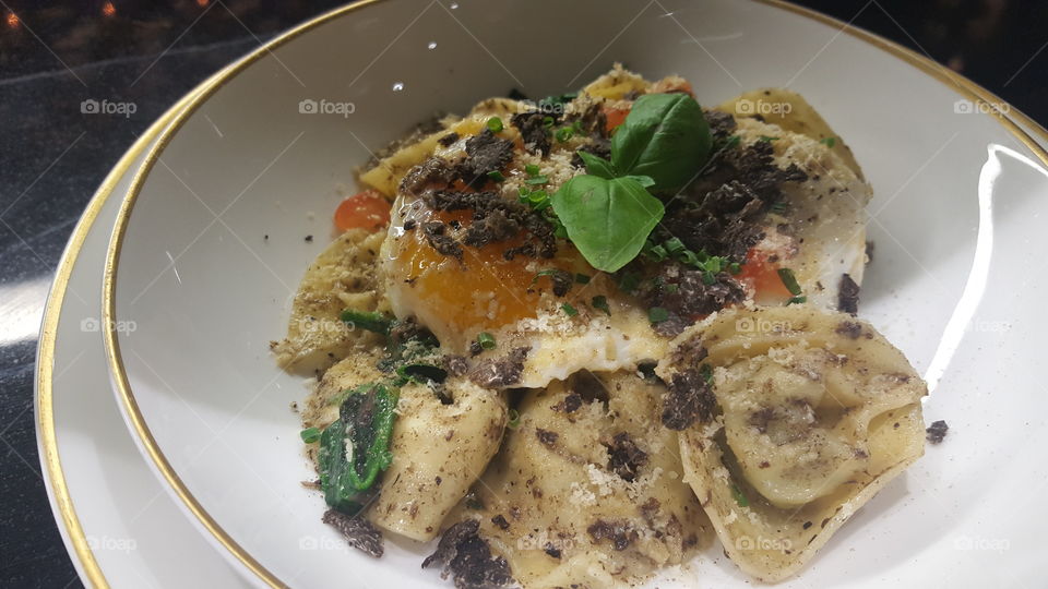 Tortellini with black truffle and spinach