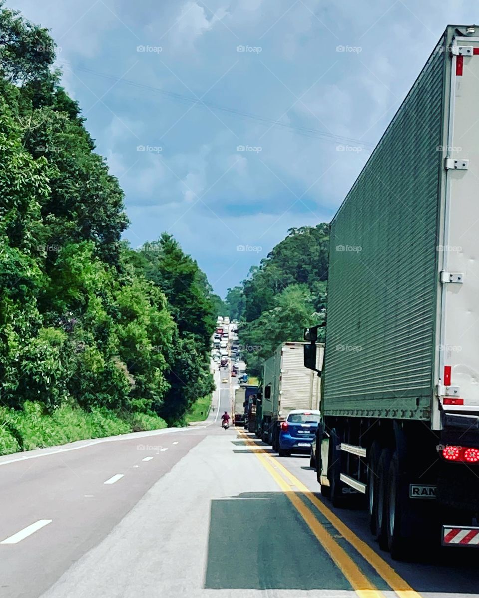 Quem estiver na Rodovia Edgar Máximo Zambotto (trecho de Jarinu a Campo Limpo Paulista), tenha muita paciência… obras na pista, e a liberação das faixas demooooooooora…
🚗🚕🚛
#FOTOGRAFIAéNOSSOhobby