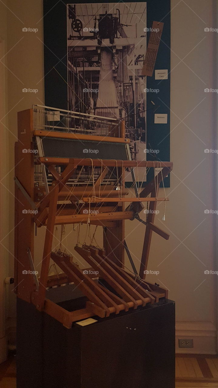 Machine loom