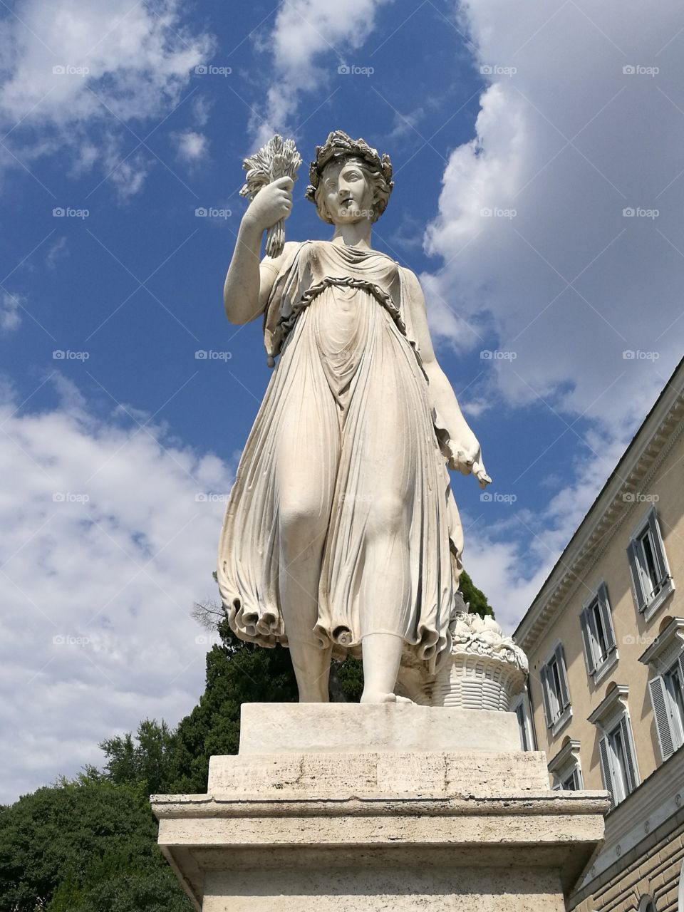 Statue, sculpture (Piazza del Popolo, Rome, Italy)