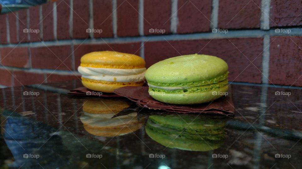 A delectable pair of ice macaroons at Mitsuwa Marketplace.