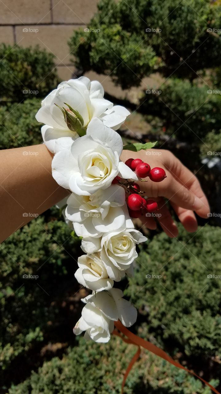 Beautiful white roses flower crown