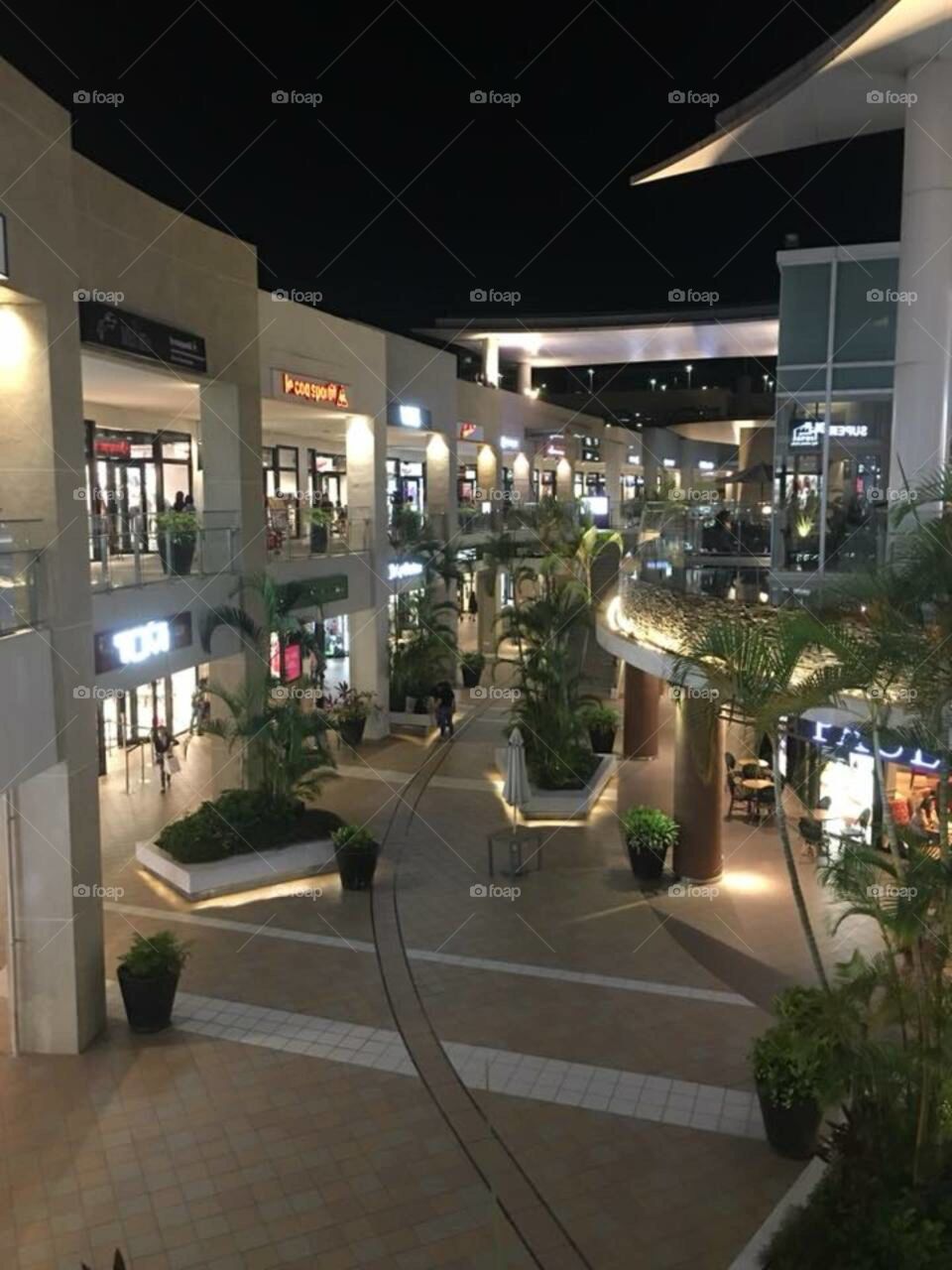 shopping  mall