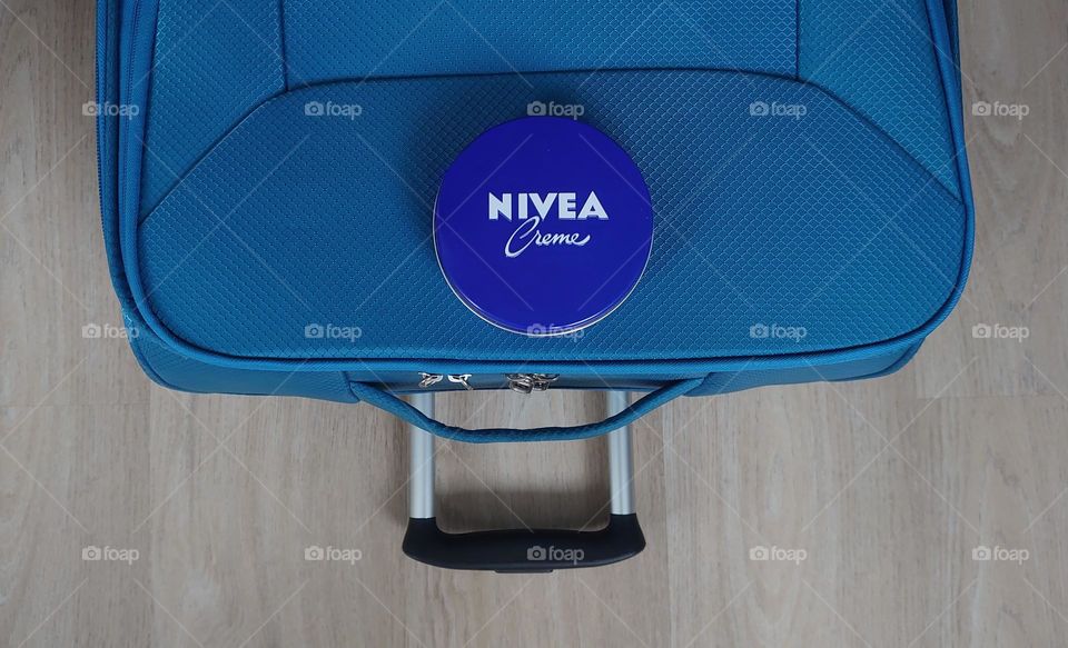 Vacation time 🤍💙 Suitcase🤍💙 Cream 🤍💙 Nivea🤍💙