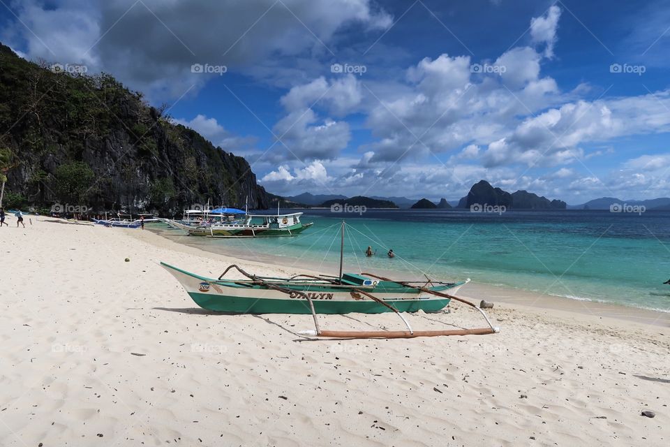 7 commando Beach has this relaxing vibe and makes you feel welcome 