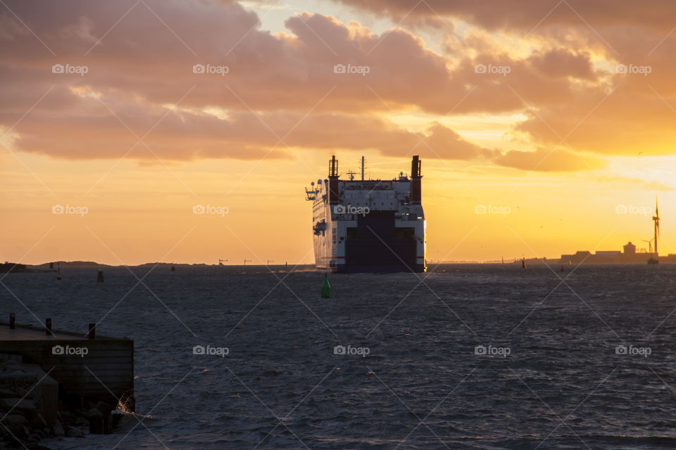 The ferry leaves at sunset - Gothenburg, Sweden Göteborg 