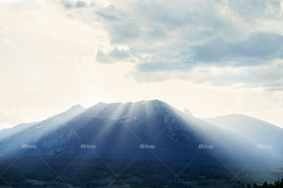Rays on Mountain 